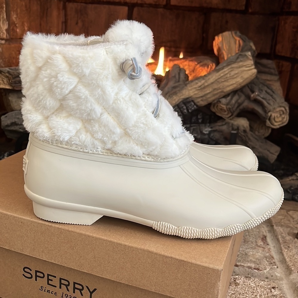 Brand New Sperry Saltwater Faux Fur Ivory Quilt Stitch Duck Boots Waterproof - Picture 15 of 16